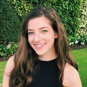 Meet your Posher, Caroline